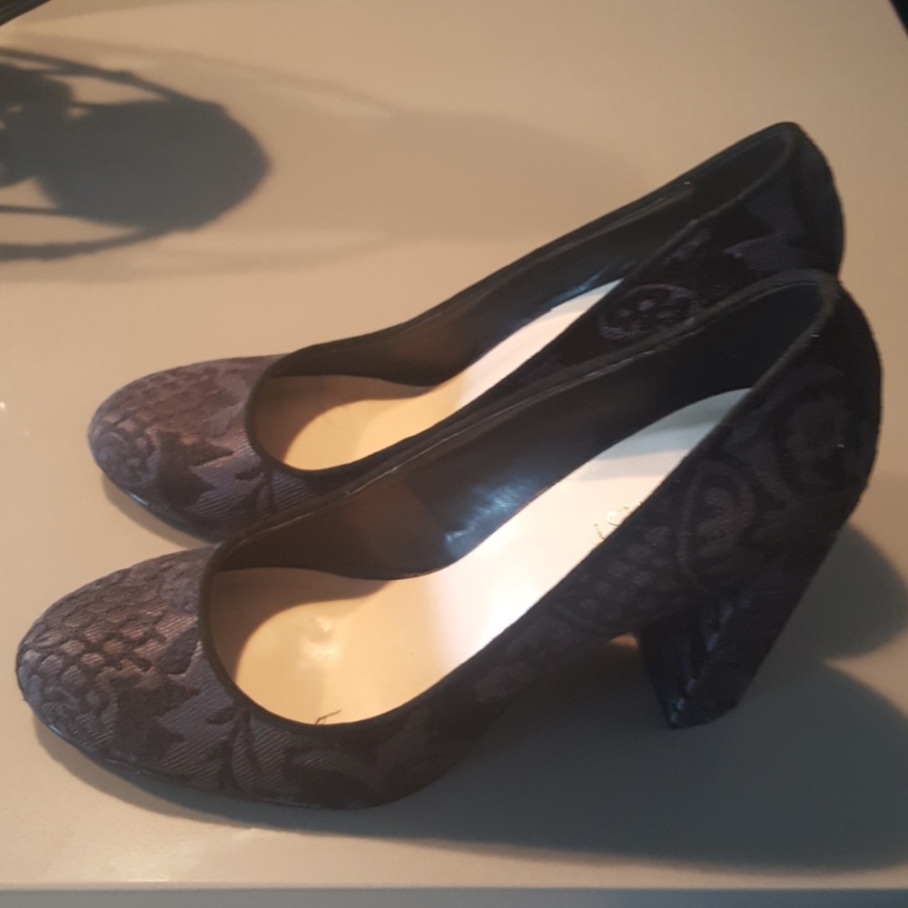 Round Toe Pump